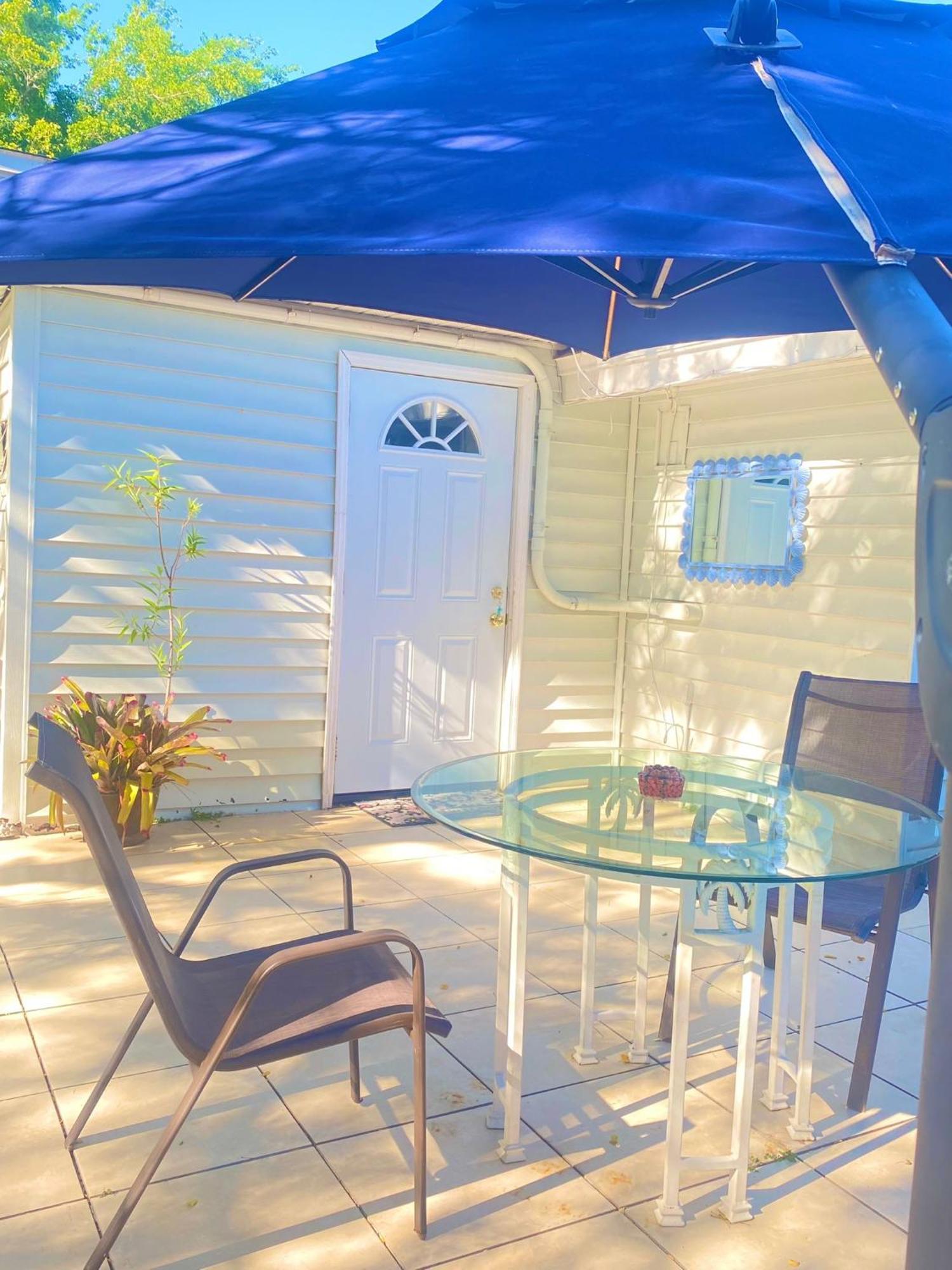 Cozy Studio Only 10 Minutes By Car Of Siesta Key Sarasota megye Kültér fotó